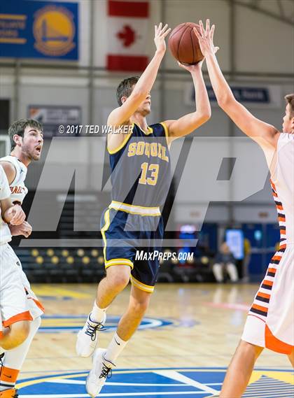 Thumbnail 2 in Half Moon Bay vs. Soquel (Warriors Nor-Cal Invitational) photogallery.