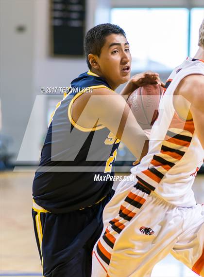 Thumbnail 1 in Half Moon Bay vs. Soquel (Warriors Nor-Cal Invitational) photogallery.
