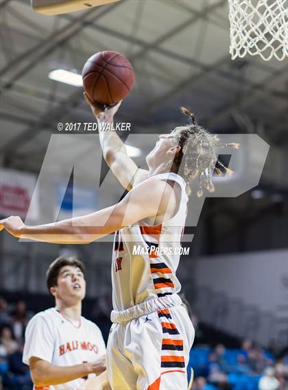 Thumbnail 2 in Half Moon Bay vs. Soquel (Warriors Nor-Cal Invitational) photogallery.