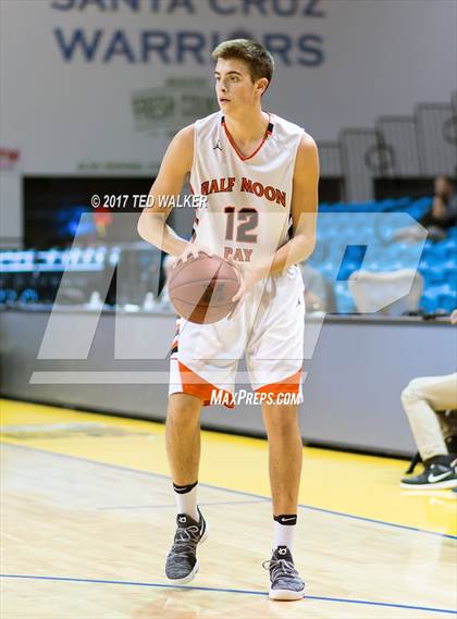 Thumbnail 2 in Half Moon Bay vs. Soquel (Warriors Nor-Cal Invitational) photogallery.