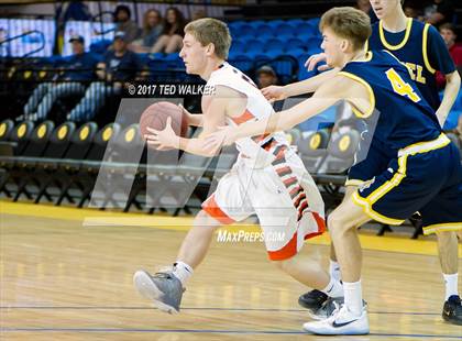 Thumbnail 1 in Half Moon Bay vs. Soquel (Warriors Nor-Cal Invitational) photogallery.