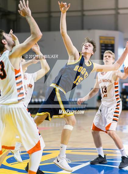 Thumbnail 3 in Half Moon Bay vs. Soquel (Warriors Nor-Cal Invitational) photogallery.