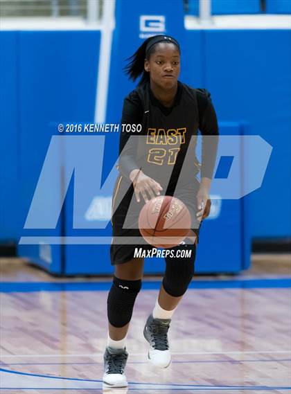 Thumbnail 2 in Plano East vs. Wagner (NISD Tournament Championship) photogallery.