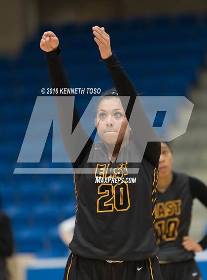 Thumbnail 2 in Plano East vs. Wagner (NISD Tournament Championship) photogallery.