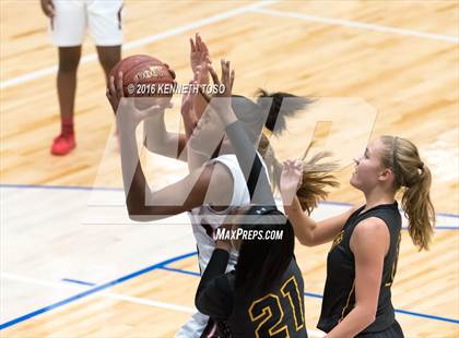 Thumbnail 1 in Plano East vs. Wagner (NISD Tournament Championship) photogallery.