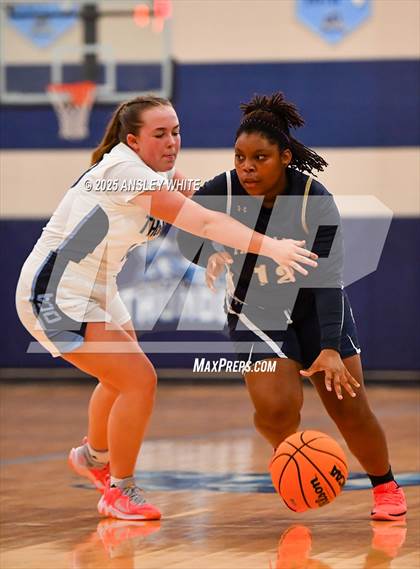 Thumbnail 3 in Admiral Farragut @ Out-of-Door Academy photogallery.