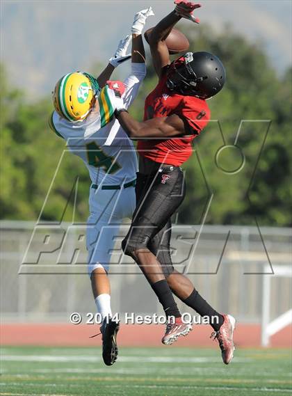 Thumbnail 1 in Kennedy @ Tustin photogallery.