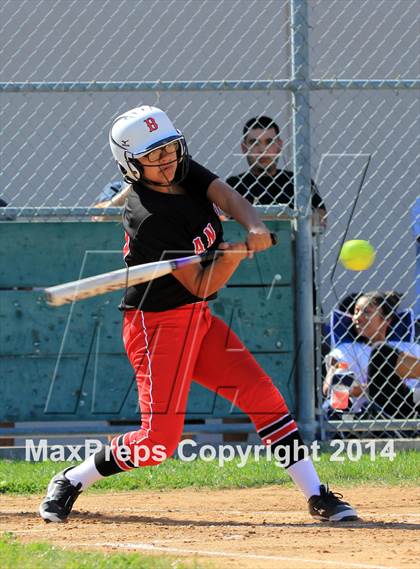 Thumbnail 3 in Banning @ San Pedro photogallery.