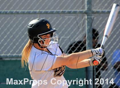 Thumbnail 2 in Banning @ San Pedro photogallery.