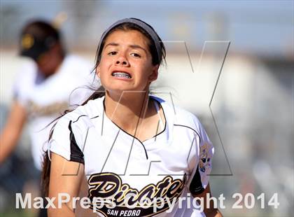 Thumbnail 3 in Banning @ San Pedro photogallery.