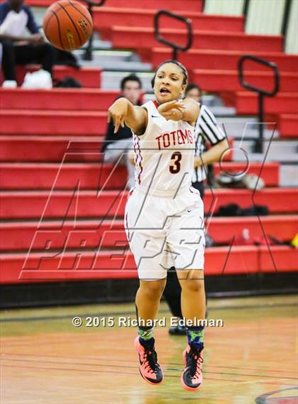 Thumbnail 1 in Foster vs. Sammamish  photogallery.