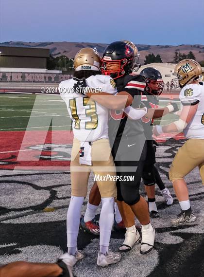 Thumbnail 3 in Moreau Catholic @ James Logan photogallery.