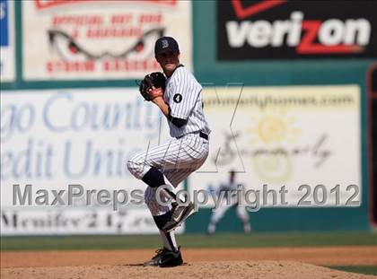 Thumbnail 2 in Temecula Valley vs. Vista Murrieta photogallery.