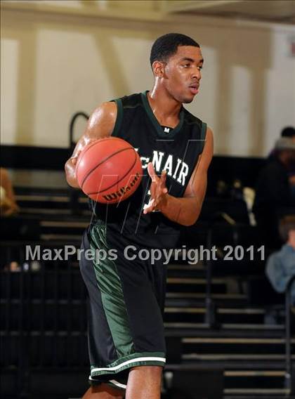 Thumbnail 2 in McNair vs. Monterey Trail (Mel Good Holiday Classic) photogallery.