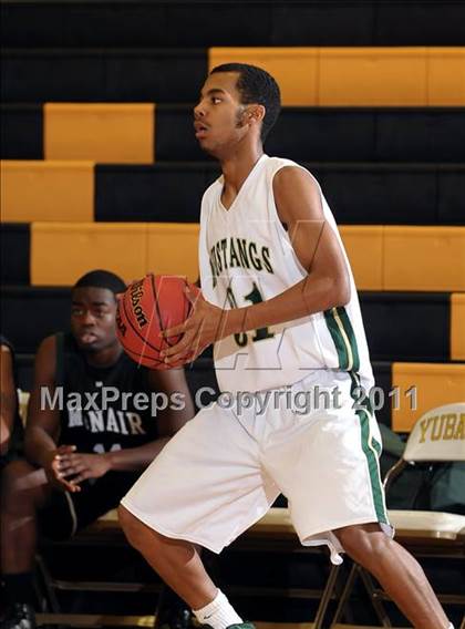 Thumbnail 1 in McNair vs. Monterey Trail (Mel Good Holiday Classic) photogallery.