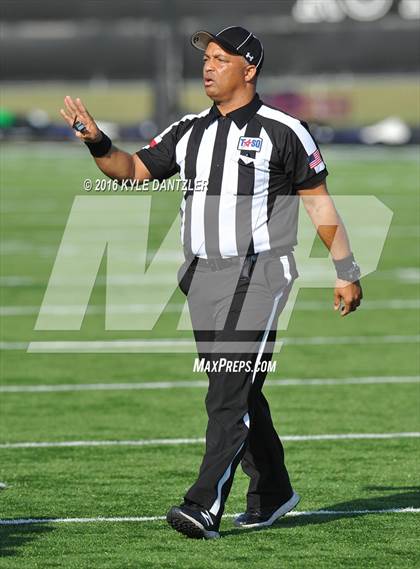 Thumbnail 1 in Bonham vs Wills Point (4A Division 2 Region 2 bi-district) photogallery.