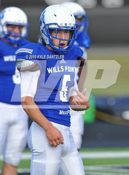 Thumbnail 3 in Bonham vs Wills Point (4A Division 2 Region 2 bi-district) photogallery.
