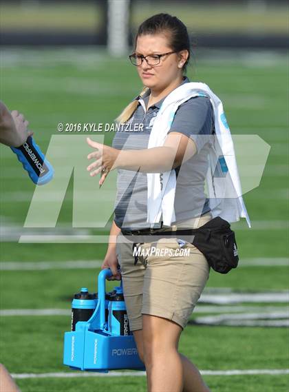 Thumbnail 3 in Bonham vs Wills Point (4A Division 2 Region 2 bi-district) photogallery.