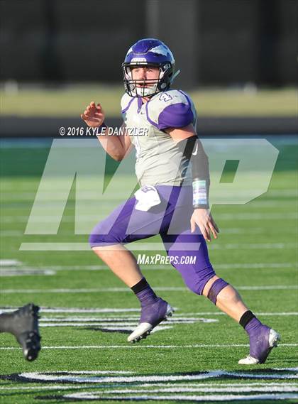 Thumbnail 1 in Bonham vs Wills Point (4A Division 2 Region 2 bi-district) photogallery.