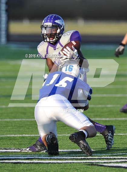 Thumbnail 3 in Bonham vs Wills Point (4A Division 2 Region 2 bi-district) photogallery.