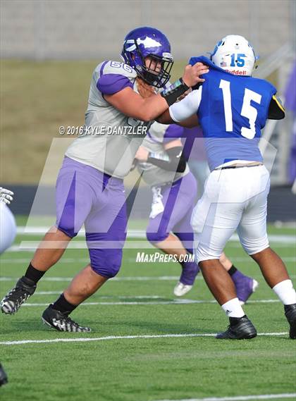 Thumbnail 1 in Bonham vs Wills Point (4A Division 2 Region 2 bi-district) photogallery.