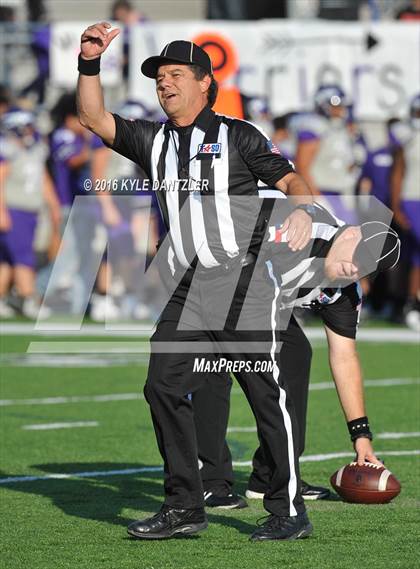 Thumbnail 3 in Bonham vs Wills Point (4A Division 2 Region 2 bi-district) photogallery.