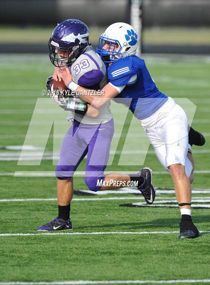 Thumbnail 3 in Bonham vs Wills Point (4A Division 2 Region 2 bi-district) photogallery.