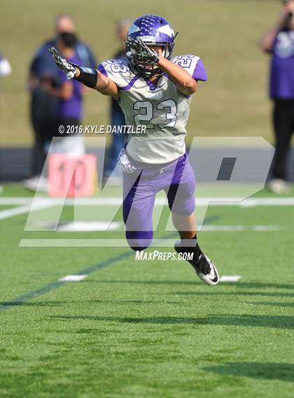 Thumbnail 2 in Bonham vs Wills Point (4A Division 2 Region 2 bi-district) photogallery.