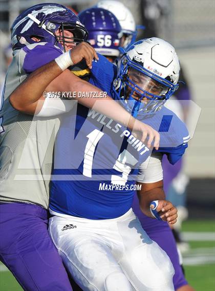Thumbnail 2 in Bonham vs Wills Point (4A Division 2 Region 2 bi-district) photogallery.