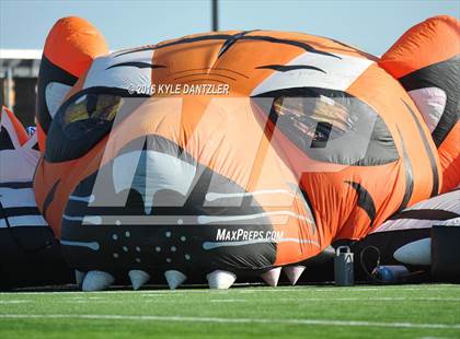 Thumbnail 2 in Bonham vs Wills Point (4A Division 2 Region 2 bi-district) photogallery.