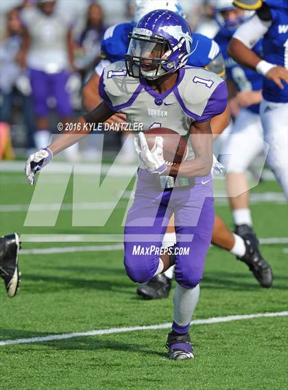 Thumbnail 2 in Bonham vs Wills Point (4A Division 2 Region 2 bi-district) photogallery.