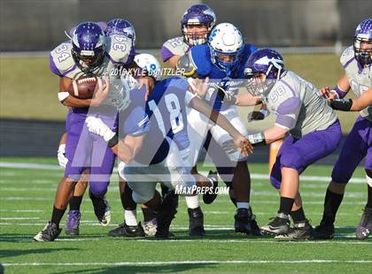Thumbnail 1 in Bonham vs Wills Point (4A Division 2 Region 2 bi-district) photogallery.