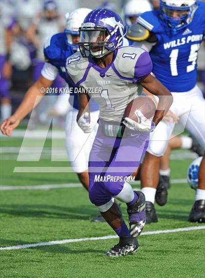 Thumbnail 1 in Bonham vs Wills Point (4A Division 2 Region 2 bi-district) photogallery.