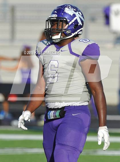 Thumbnail 2 in Bonham vs Wills Point (4A Division 2 Region 2 bi-district) photogallery.