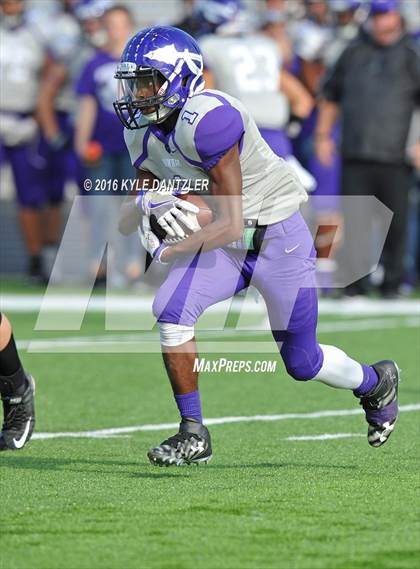 Thumbnail 3 in Bonham vs Wills Point (4A Division 2 Region 2 bi-district) photogallery.