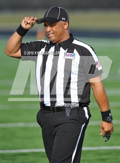 Thumbnail 1 in Bonham vs Wills Point (4A Division 2 Region 2 bi-district) photogallery.