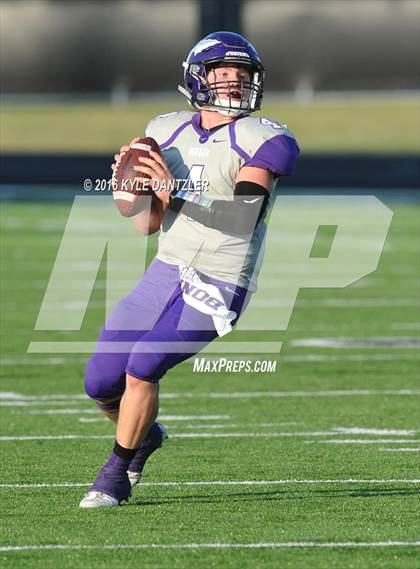 Thumbnail 3 in Bonham vs Wills Point (4A Division 2 Region 2 bi-district) photogallery.