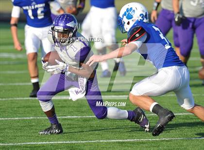 Thumbnail 3 in Bonham vs Wills Point (4A Division 2 Region 2 bi-district) photogallery.