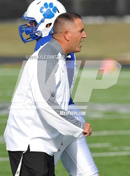 Thumbnail 1 in Bonham vs Wills Point (4A Division 2 Region 2 bi-district) photogallery.