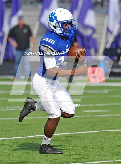 Thumbnail 2 in Bonham vs Wills Point (4A Division 2 Region 2 bi-district) photogallery.