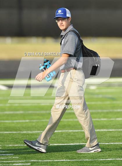 Thumbnail 1 in Bonham vs Wills Point (4A Division 2 Region 2 bi-district) photogallery.