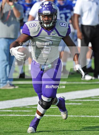 Thumbnail 3 in Bonham vs Wills Point (4A Division 2 Region 2 bi-district) photogallery.