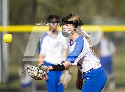 Thumbnail 3 in Vandebilt Catholic @ E.D. White photogallery.
