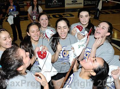 Thumbnail 2 in Bishop Conaty-Loretto vs Pomona Catholic (CIF SS D5AA Final) photogallery.