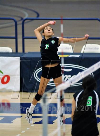 Thumbnail 1 in Bishop Conaty-Loretto vs Pomona Catholic (CIF SS D5AA Final) photogallery.