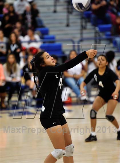 Thumbnail 3 in Bishop Conaty-Loretto vs Pomona Catholic (CIF SS D5AA Final) photogallery.