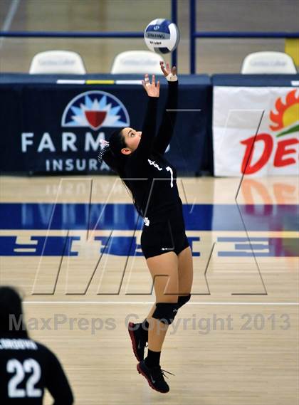 Thumbnail 2 in Bishop Conaty-Loretto vs Pomona Catholic (CIF SS D5AA Final) photogallery.
