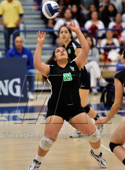 Thumbnail 3 in Bishop Conaty-Loretto vs Pomona Catholic (CIF SS D5AA Final) photogallery.