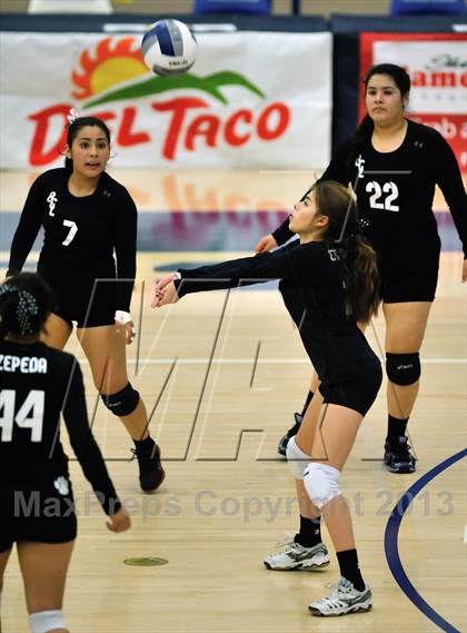 Thumbnail 3 in Bishop Conaty-Loretto vs Pomona Catholic (CIF SS D5AA Final) photogallery.
