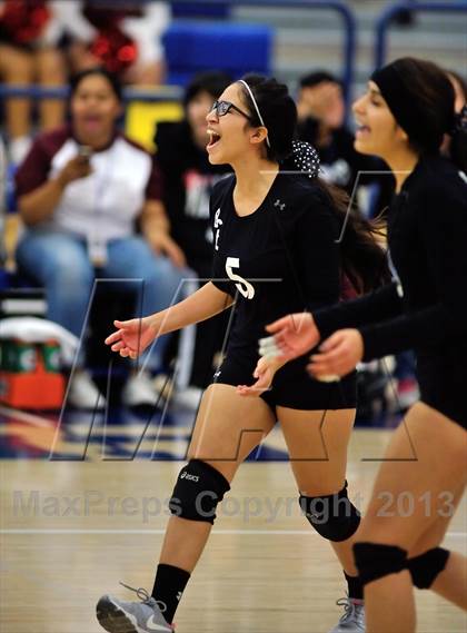 Thumbnail 1 in Bishop Conaty-Loretto vs Pomona Catholic (CIF SS D5AA Final) photogallery.